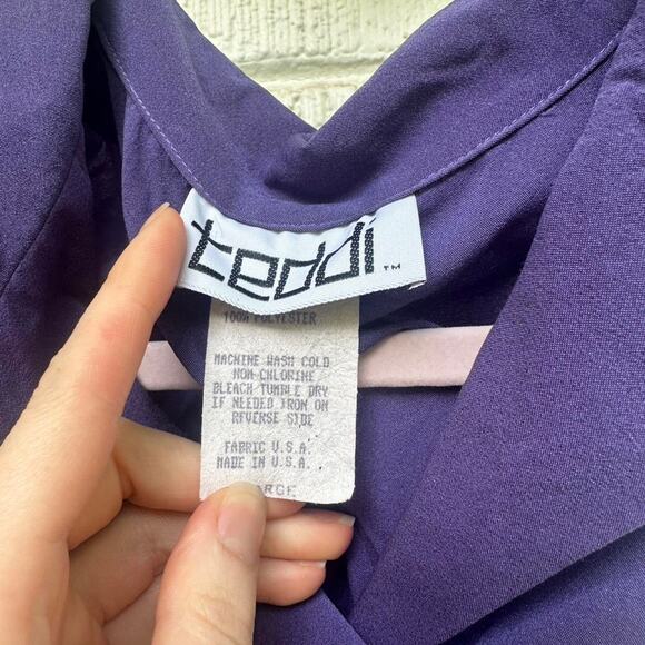 Vintage 1980's Teddi's Floral Printed Pullover - Picture 3 of 3